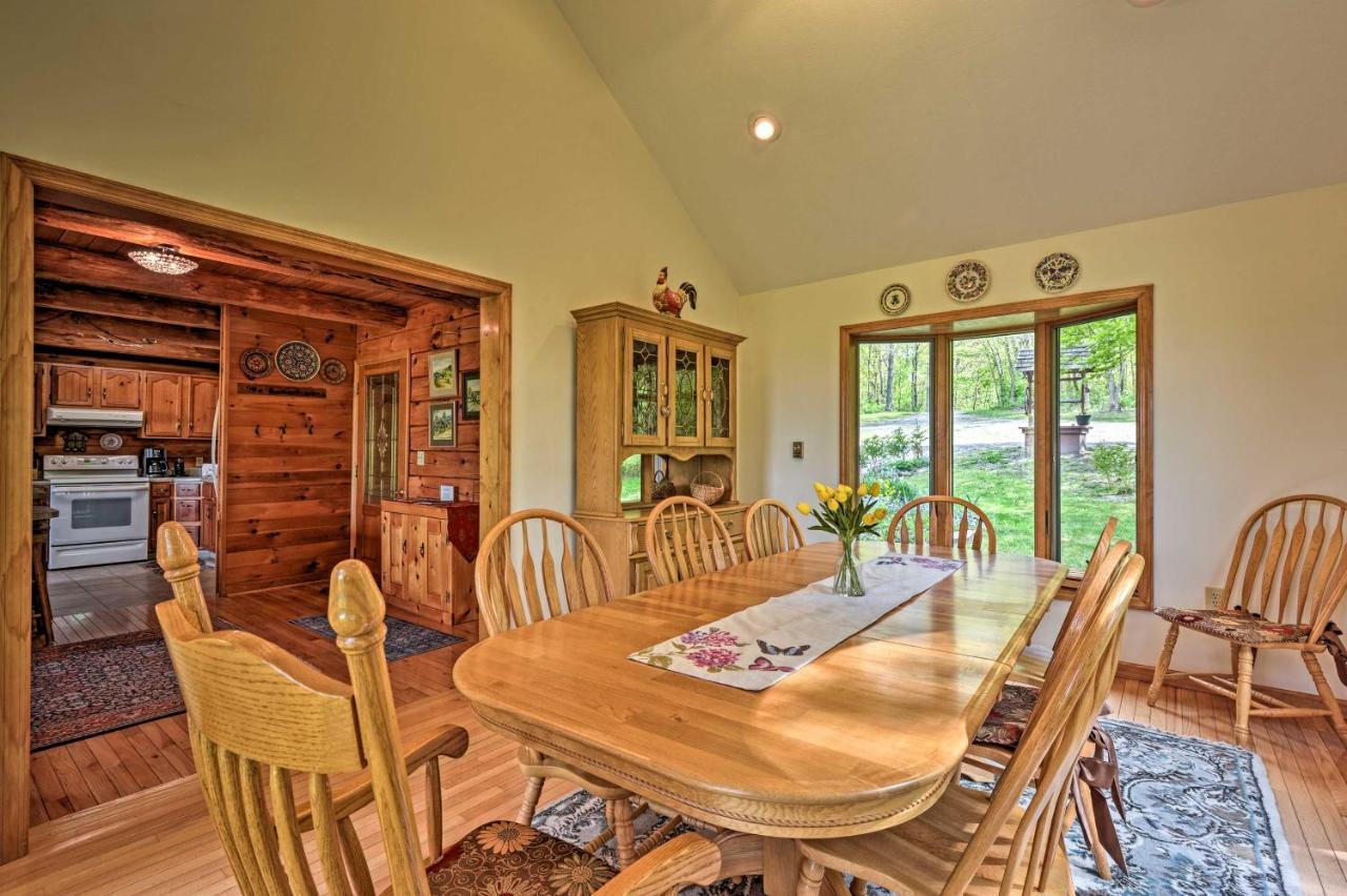 Bedford House On 1 Acre With Deck, Views! Esterno foto