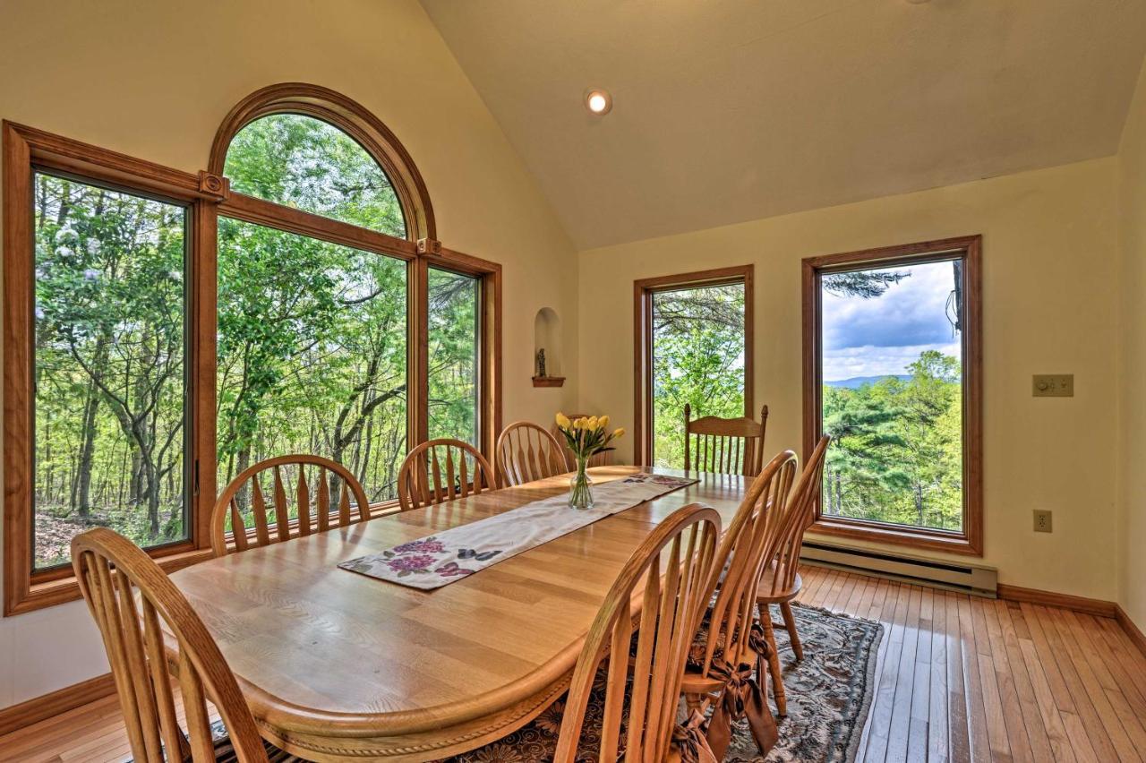 Bedford House On 1 Acre With Deck, Views! Esterno foto